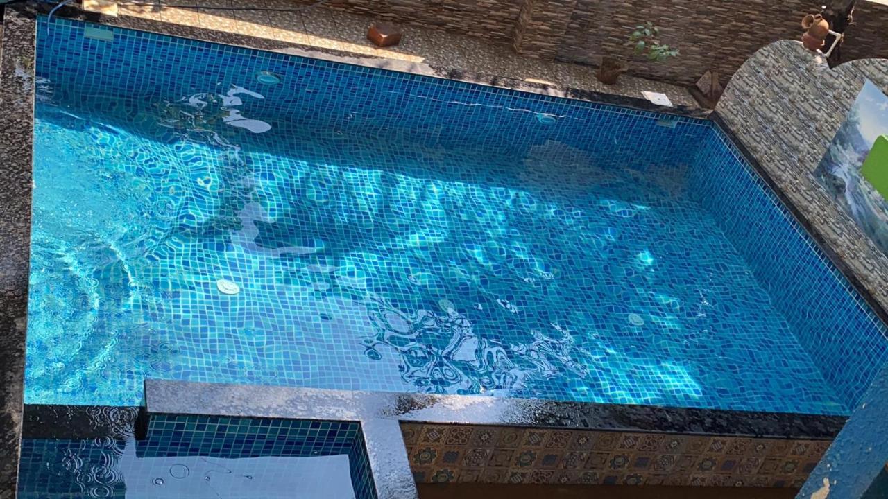 Calangute Beach Side Hotel ภายนอก รูปภาพ