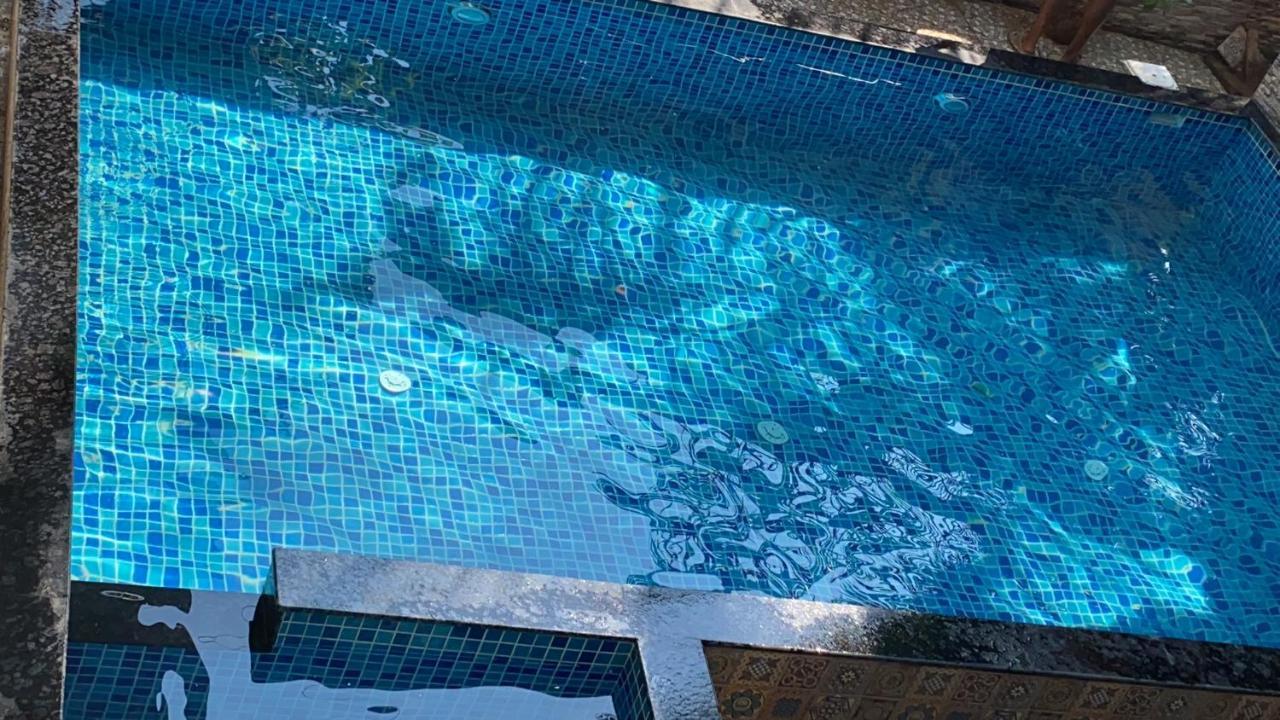 Calangute Beach Side Hotel ภายนอก รูปภาพ